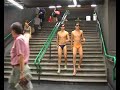 bellissimi ragazzi in costume in metropolitana bellissimi ragazzi in costume in metropolitana