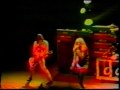 The Ramones - Tomorrow She Goes Away (Live - 1992)