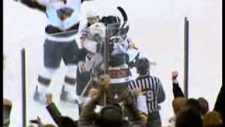 Cyclones vs Kwings Highlights - Jan 12, 2011