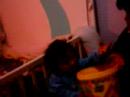 jugando con la abuelita elgi