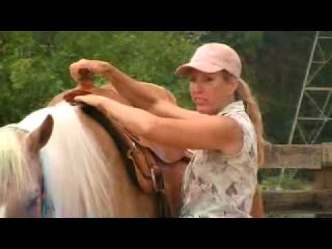 how to fasten a western saddle