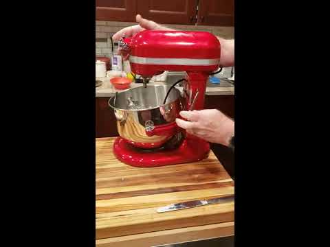 Unboxing my KitchenAid Candy Apple Red 7 quart mixer 