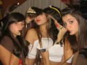 Las amo gatas:)