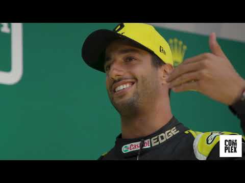 Video | Ricciardo geeft een stoomcursus champagne spuiten op het podium