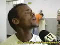 LOUCO QUE ACHA QUE CAIU DO DISCO VOADOR.