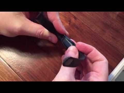 how to install battery in fitbit zip