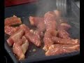 Cerdo asado con agridulce de miel y frutos secos Cerdo asado con agridulce de miel y frutos secos