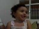 Lorena Victoria assistindo Toy Story