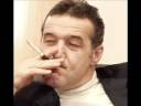 Becali Canta Maneaua Anului.avi Becali Canta Maneaua Anului.avi