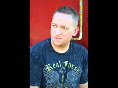 Jayar chats with Comedian Tim Hawkins