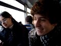 senhora no autocarro insulta-me xD e eu armo-me em parvo --' como de custume