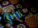 el bebe enrique durmiendo