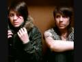 videos de You Wouldn't Like Me - Tegan and Sara [Cover]
