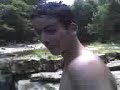 con el casco pal agua