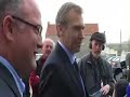 Jean-Luc Crucke accueille Yves Leterme fa�on Chti
