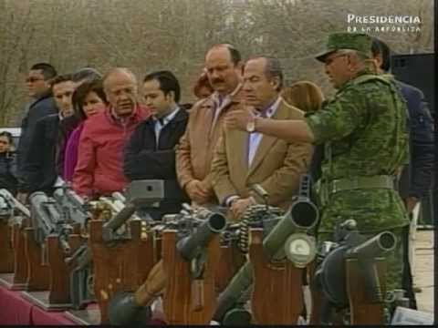 VIDEO: gobierno de México destruyó armas de narcos con aplanadora