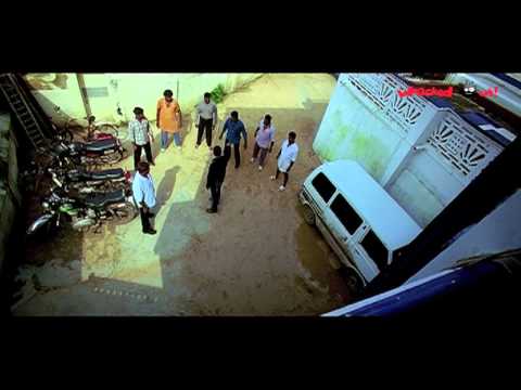 Raghavan - Kamal Hassan Giving Warning To Local Gunda - Kamal Hassan & Jyothika