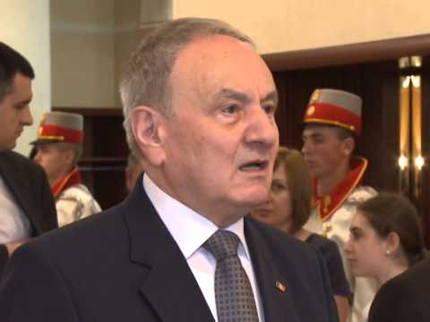 Президент Николае Тимофти принял группу учащихся и преподавателей лицеев с преподаванием на румынском языке приднестровского региона