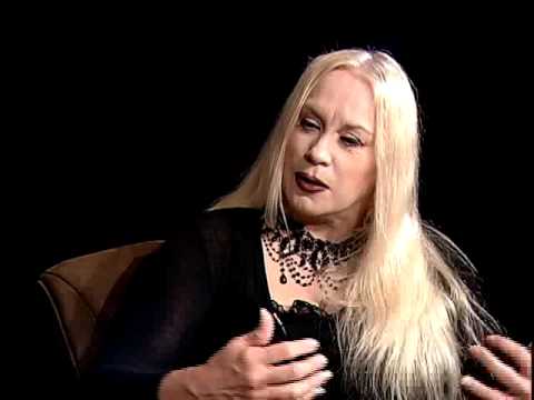 Talk Show - Almine, Interdimensional Traveler