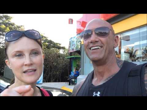 video-linktoworks-The Reese's Peanut Butter Cup Search In MEXICO!