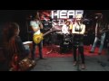 Bee like Avril, 3. odc.: 