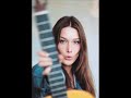 Carla Bruni – Le plus beau du quartier
