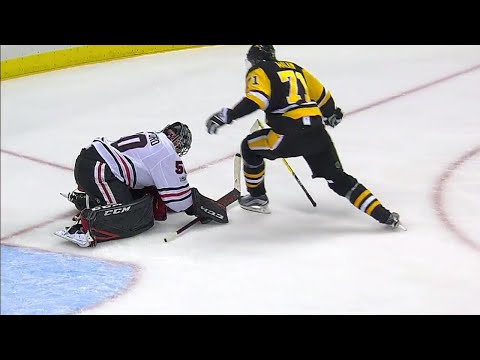 Video: Malkin given penalty after skating into Crawford's head