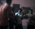 jaja moviendose las cabezas en la casa de valkiria, terminando con david en le piso..xD!