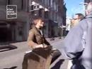 Free Hugs (C�lins gratuits)