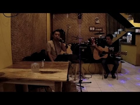 JAMRUD Pelangi Di Matamu - Versi Si Umar (Live Acoustic) JAMRUD Pelangi Di Matamu - Versi Si Umar (Live Acoustic)
