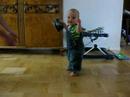 Ella g�r