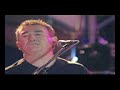 amado batista canta seguindo a multidão ao vivo