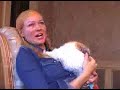 jewel talks about george - her little dog.  it's a short clip of relatively poor video quality.