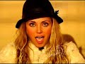 ANAHI como MIA COLUCCI