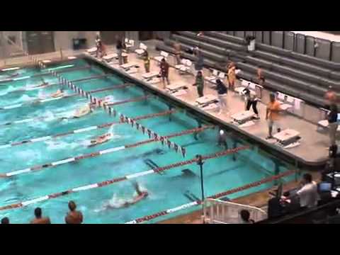 Un nageur incroyable  50 M dos totalement sous l'eau + record du monde
