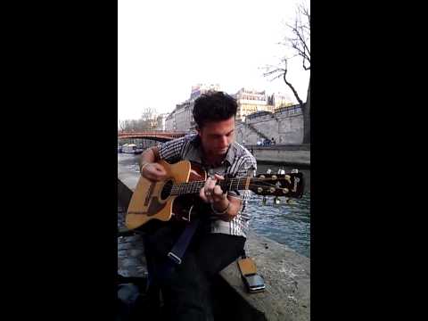 #runthemidfield - Street singer.