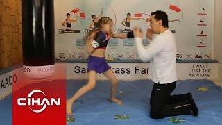 Küçük kızın boks antremanı sosyal medyayı salladı