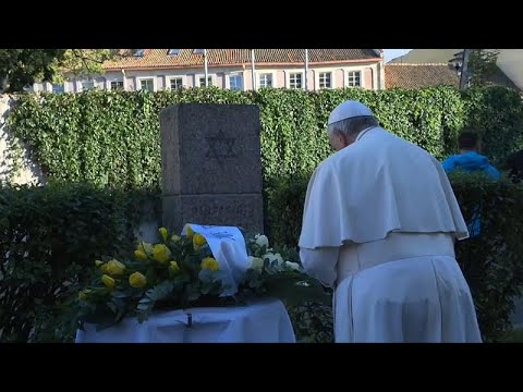 Papst Franziskus erinnert an Holocaust-Opfer und warnt  ...