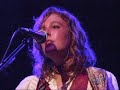 tift and her band perform the opening track from her debut album, 
