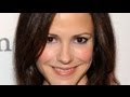 Weeds star Mary-Louise Parker lands Hosting ...