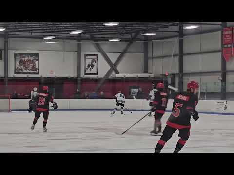 2025 USPHL South Shore Kings Elite - # 52 - Played Forward - Carries puck