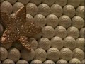 20.000 golfballen vormen Thaise kerstboom