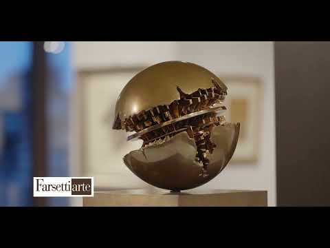 The masterpieces of the Patek Philippe manufacture in dialogue with the sculptures of Arnaldo Pomodoro