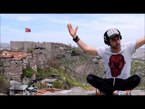 Download Ziynet sali - Bana da söyle (video cover) Ziynet sali - Bana da söyle (video cover)