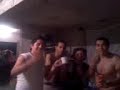 saludando al barny