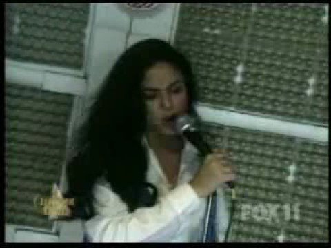 Shakira - PELIGRO und DONDE ESTAS CORRAZON -LIVE-