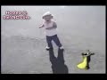 طفلة تخاف من ظلها