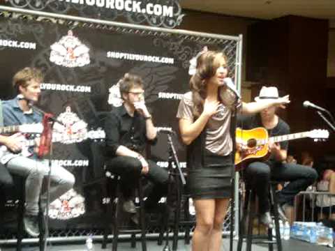 Demi Lovato Live At Shop Till You Rock Demi Lovato Live At Shop Till You Rock