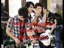 Jonas Brothers-Got Me Going Crazy (traducida al Español) (with lyrics)