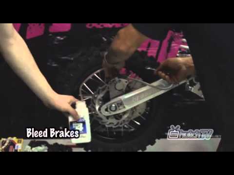 how to bleed cessna brakes
